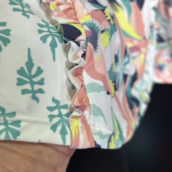 Jessica Simpson UPF 50+ ultraviolet protection,long sleeve,high neck,floral - Picture 2 of 7